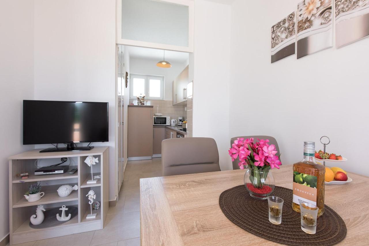 Apartment Oleander Пунат Екстериор снимка