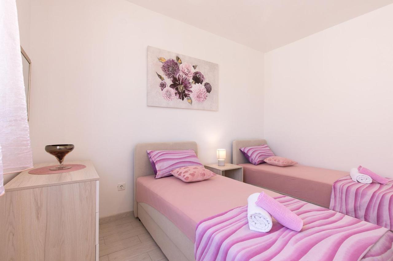 Apartment Oleander Пунат Екстериор снимка
